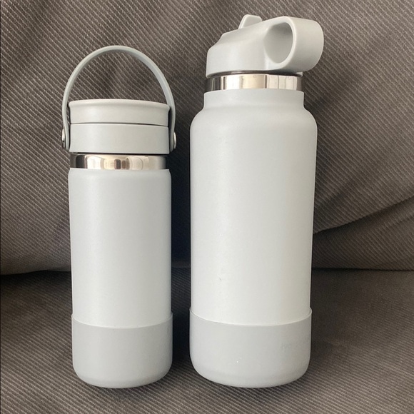 Hydro Flask Set - Picture 2 of 2